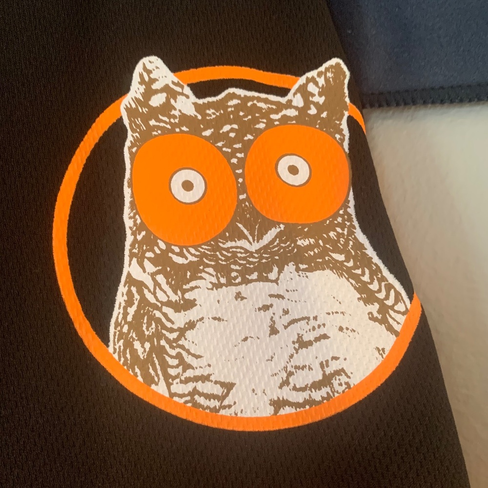 Hooters Racing Jersey - Picture 5 of 6